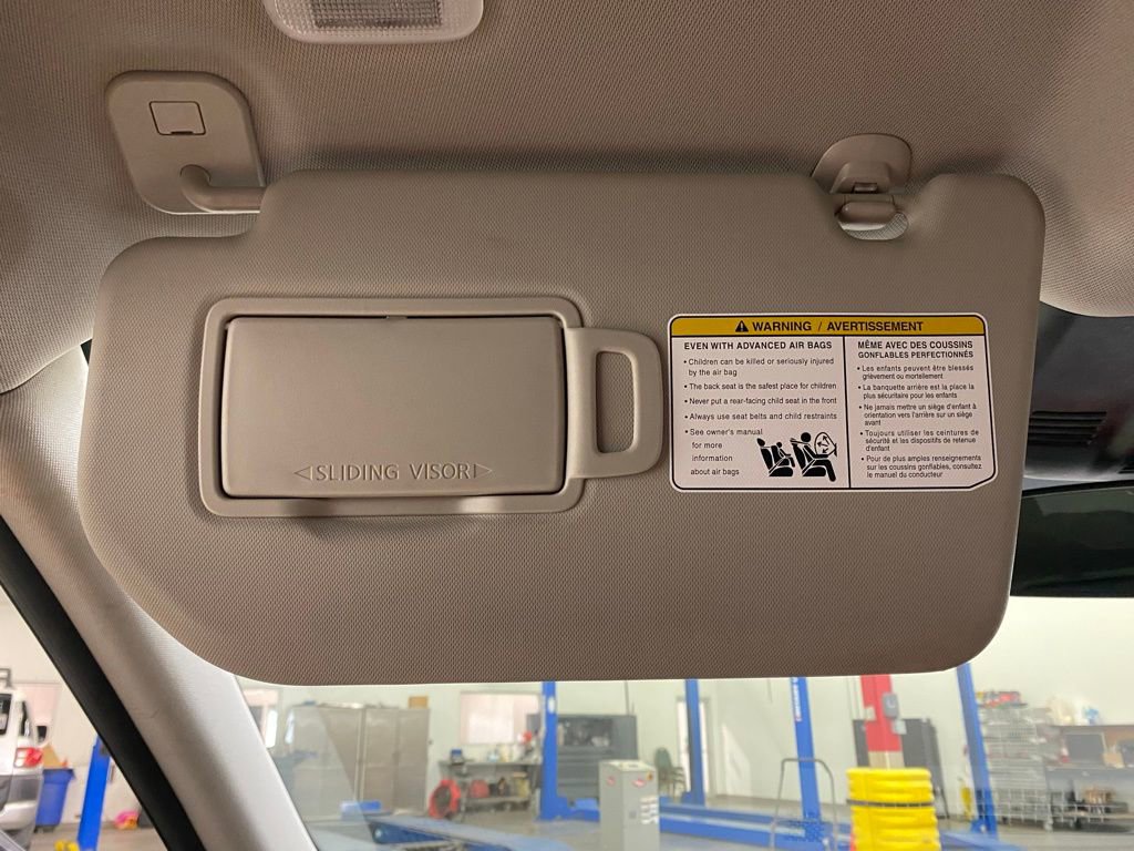 Used 2023 Nissan Rogue SV image 29