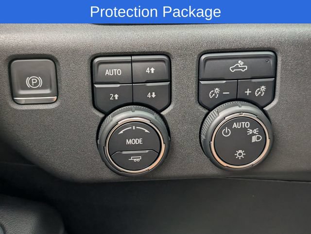 Used 2023 Chevrolet Silverado 1500 LT AWD/4WD image 17