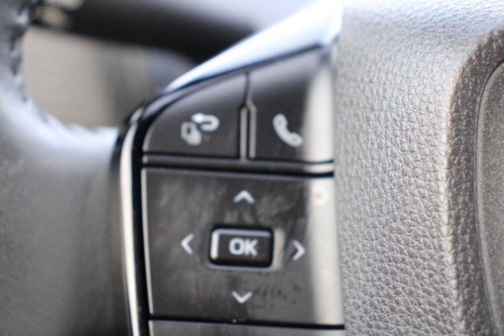 Used 2023 Toyota bZ4X XLE image 22