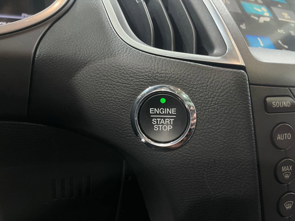 Used 2017 Ford Edge Titanium w/ Equipment Group 301A image 21