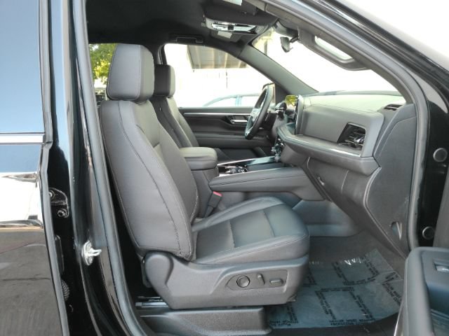 Used 2026 Chevrolet Tahoe LT RWD image 21