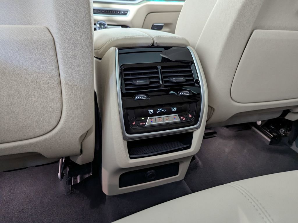 Used 2021 BMW X5 xDrive45e w/ Premium Package image 48