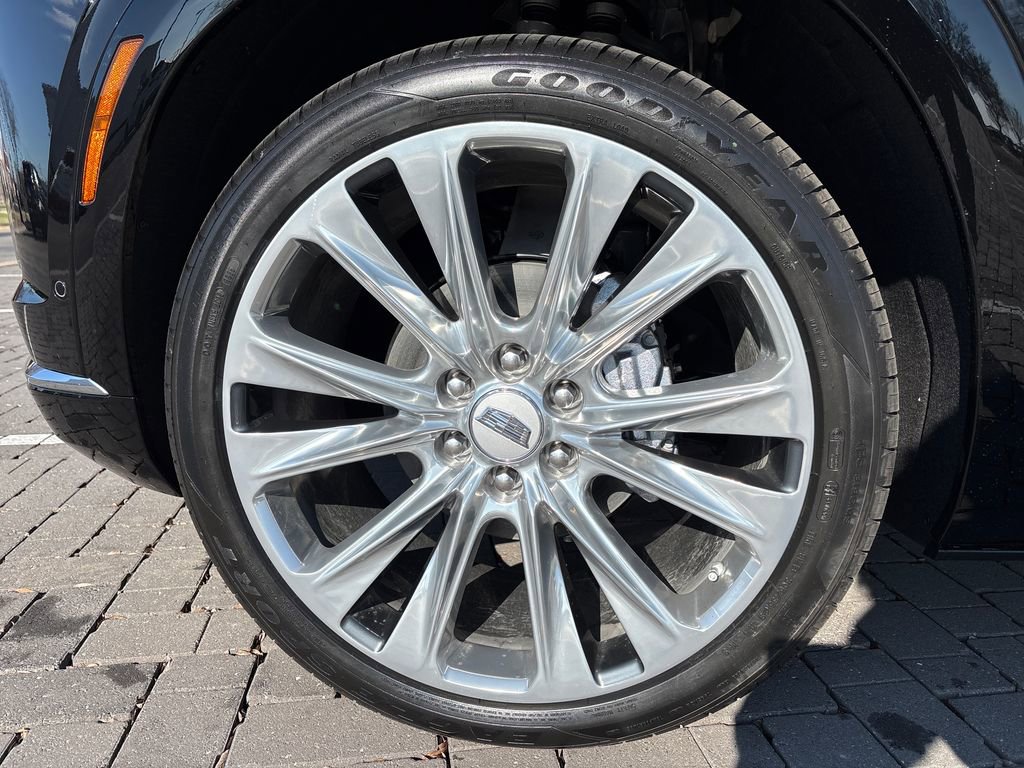 New 2026 Cadillac Vistiq Premium Luxury w/ LPO, Floor Liner Package image 57