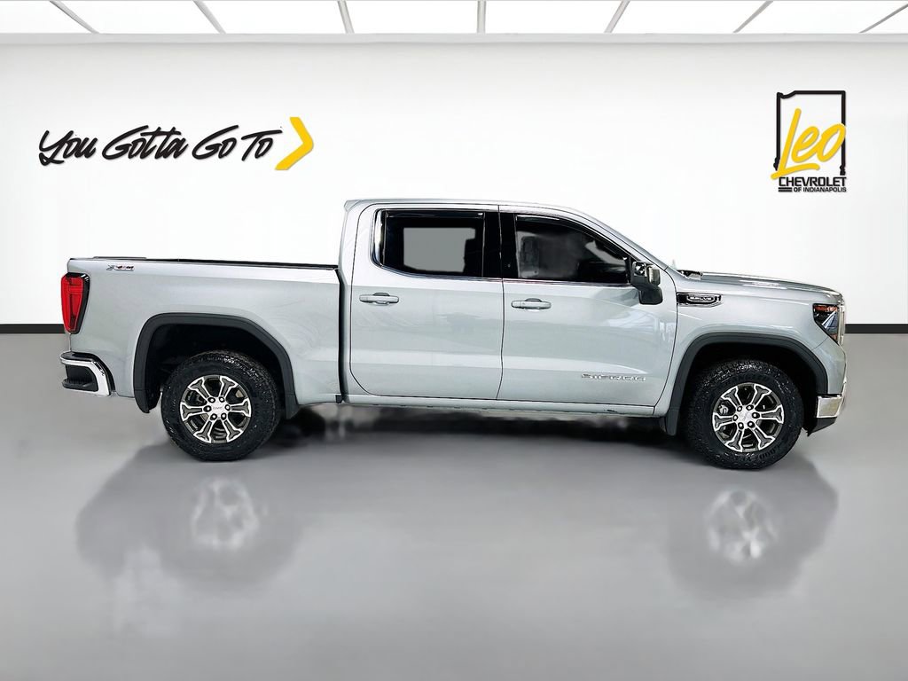 Used 2025 GMC Sierra 1500 SLE image 4