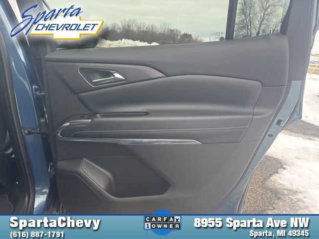 Used 2025 Chevrolet Traverse LT image 21
