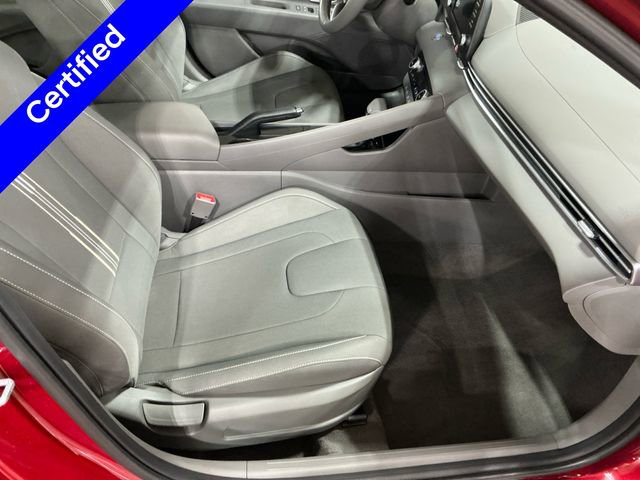 Certified 2025 Hyundai Elantra Sport image 16