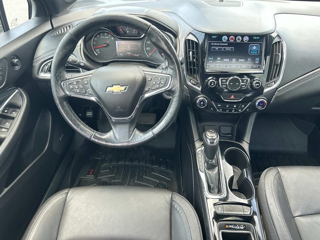 Used 2017 Chevrolet Cruze Premier FWD image 21