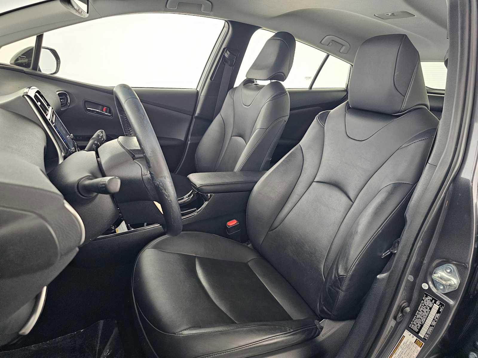 Used 2017 Toyota Prius Four image 21