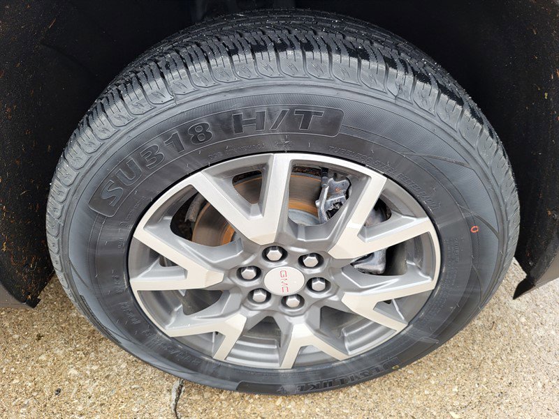 Used 2021 GMC Acadia SLE w/ Driver Convenience Package image 9