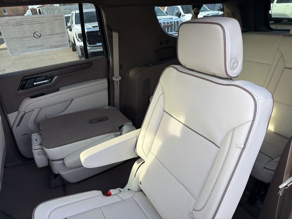 New 2026 GMC Yukon XL Denali w/ Sun & Power Step Package image 12