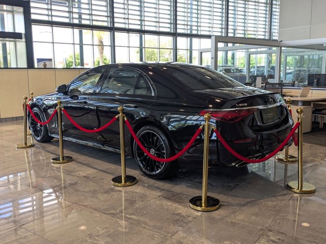 Certified 2025 Mercedes-Benz S 580 4MATIC Sedan image 8