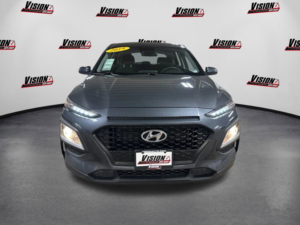 Used 2019 Hyundai Kona SE video 2