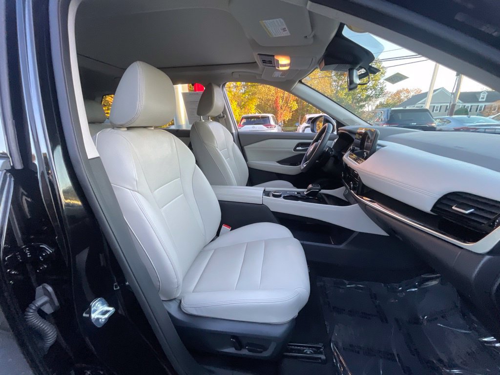 Certified 2023 Nissan Rogue SL w/ SL Premium Package AWD/4WD image 21