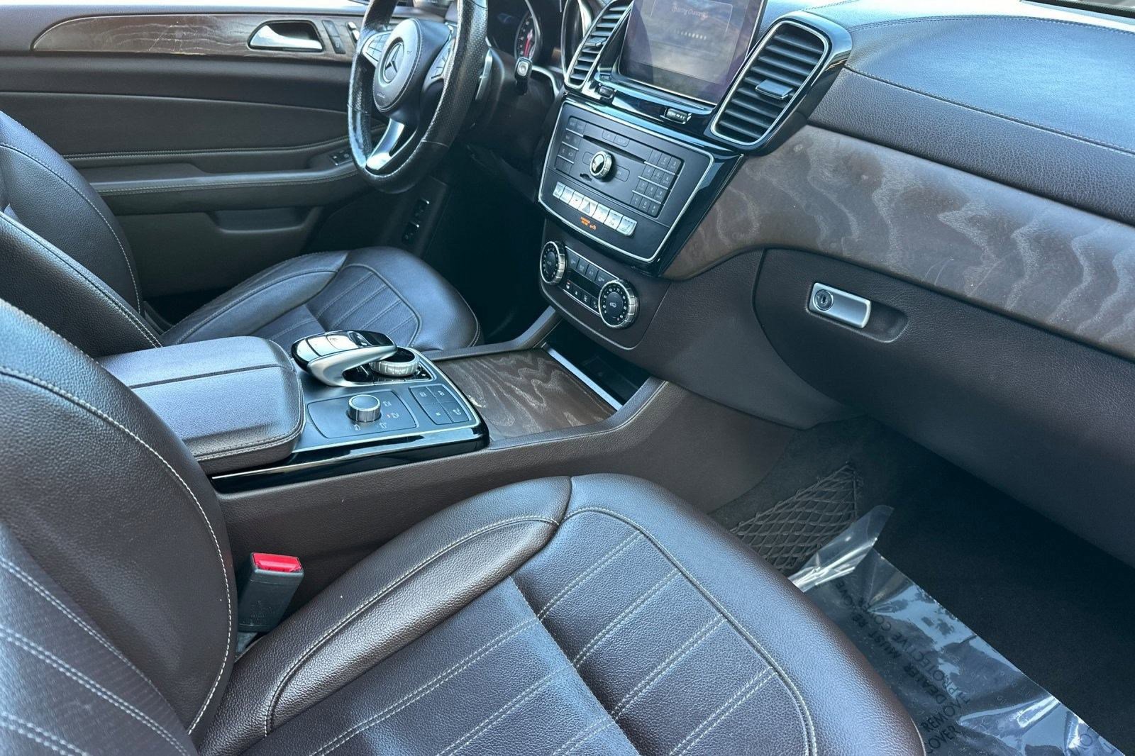 Used 2019 Mercedes-Benz GLS 450 4MATIC image 34