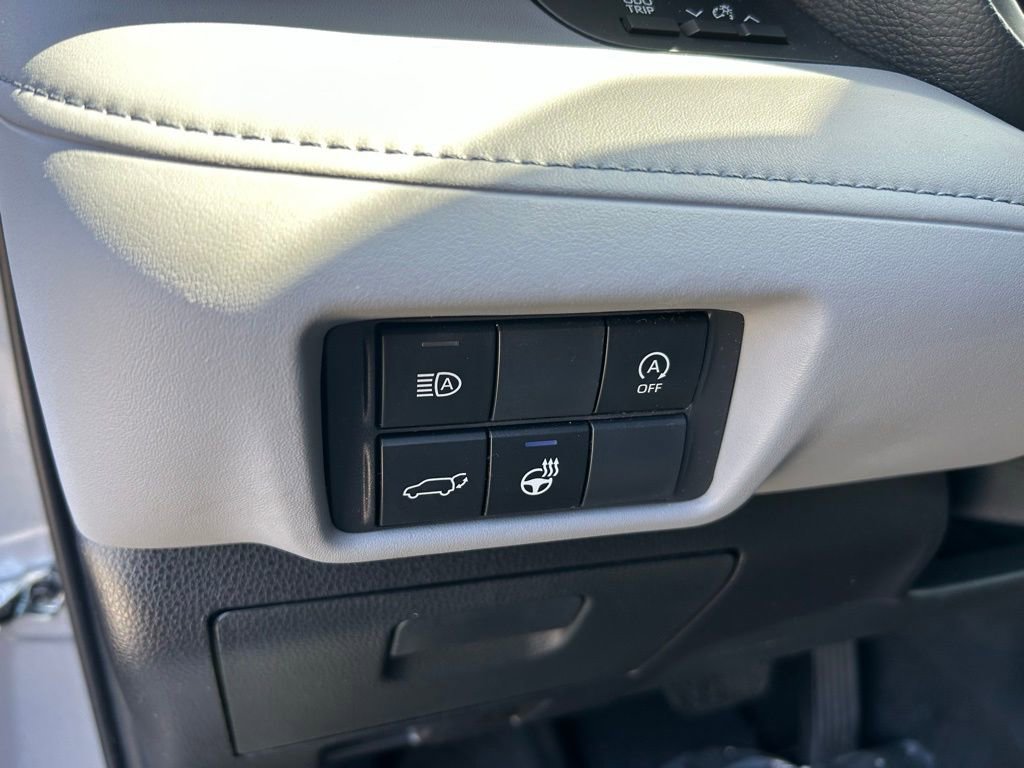 Used 2023 Toyota Highlander Limited AWD/4WD image 20