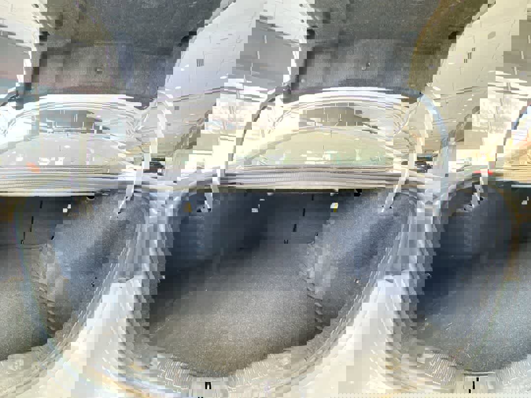 Used 2017 Ford Fusion SE w/ Fusion SE Technology Package FWD image 26