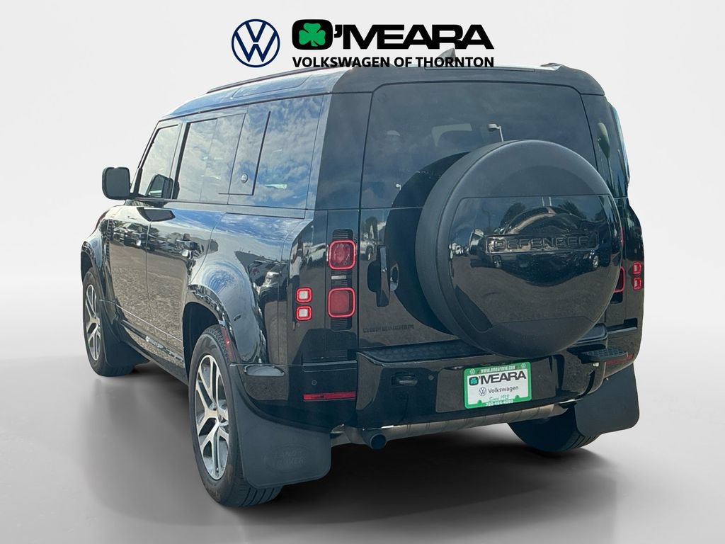 Used 2024 Land Rover Defender 110 X-Dynamic SE AWD/4WD image 3