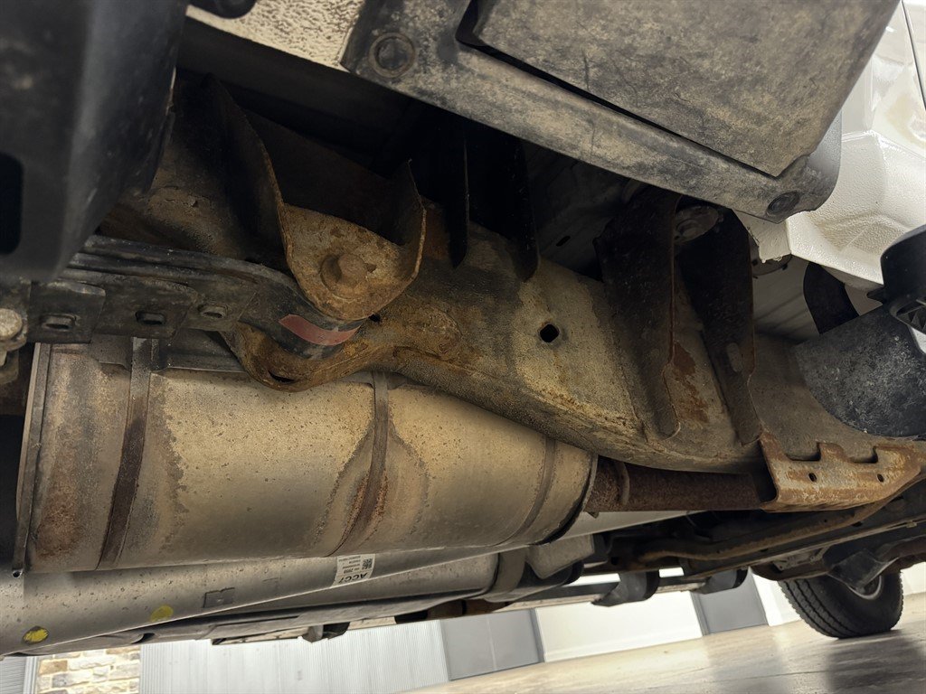 Used 2022 Chevrolet Silverado 2500 LT AWD/4WD image 40