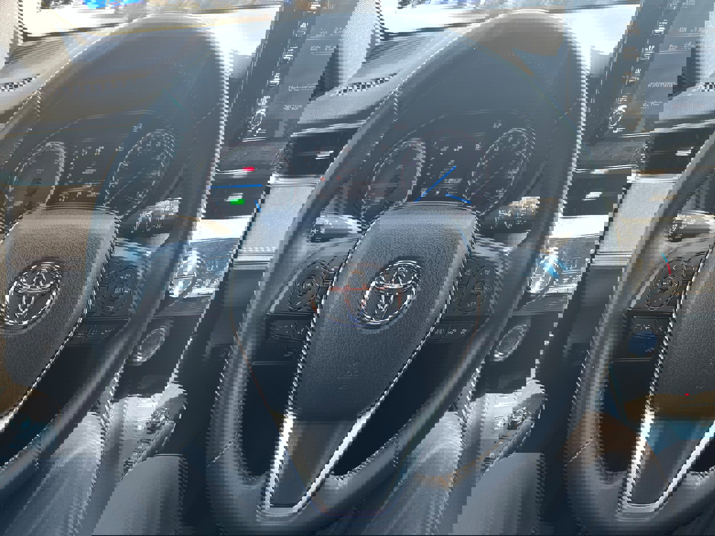 Used 2022 Toyota Venza image 23