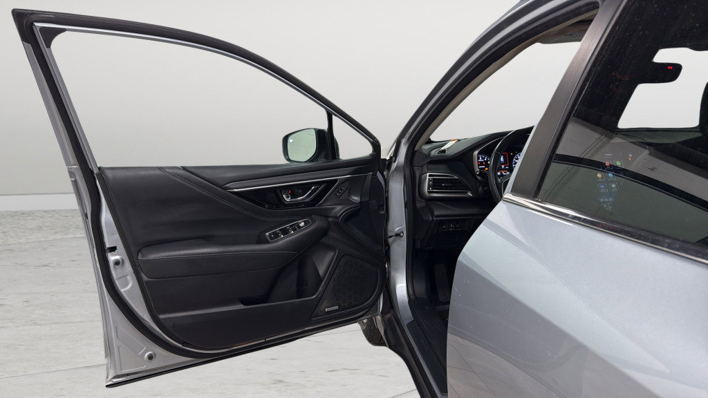 Used 2020 Subaru Outback Limited w/ Popular Package #2 image 13