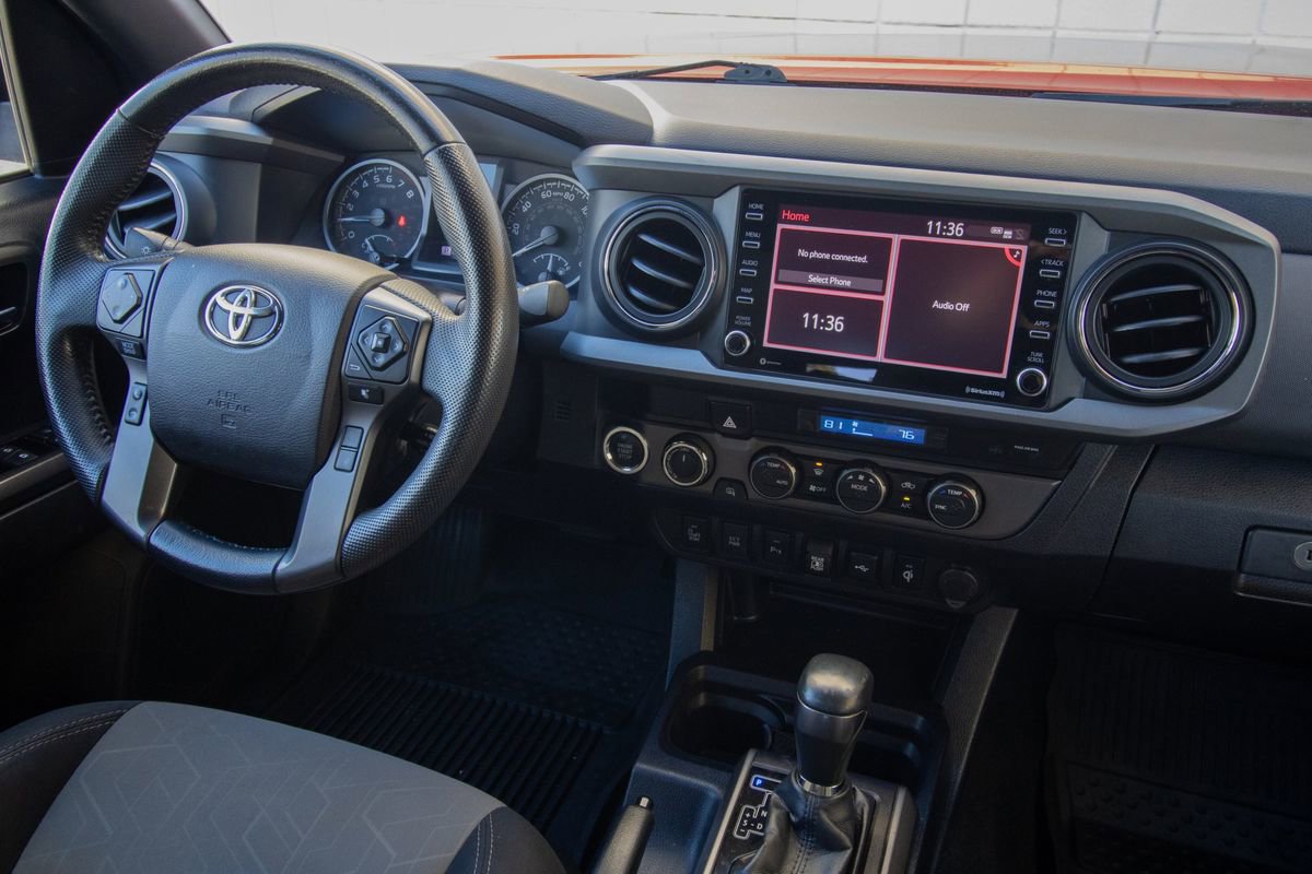 Used 2022 Toyota Tacoma TRD Off-Road image 23