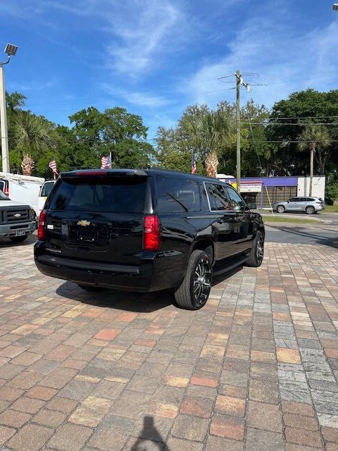 Used 2016 Chevrolet Suburban LT w/ Luxury Package RWD image 6