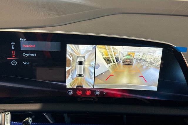 New 2026 Cadillac Optiq V image 20