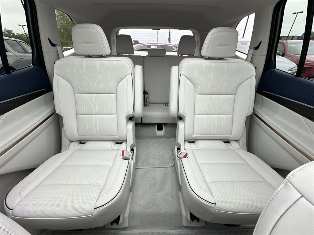 New 2026 Buick Enclave Avenir w/ Super Cruise Package image 23