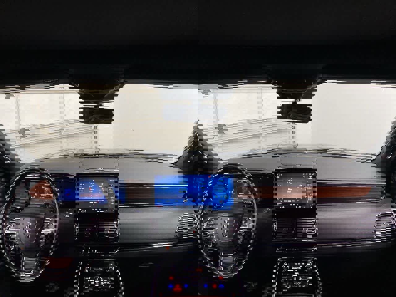 Used 2023 Lincoln Navigator L Reserve image 11