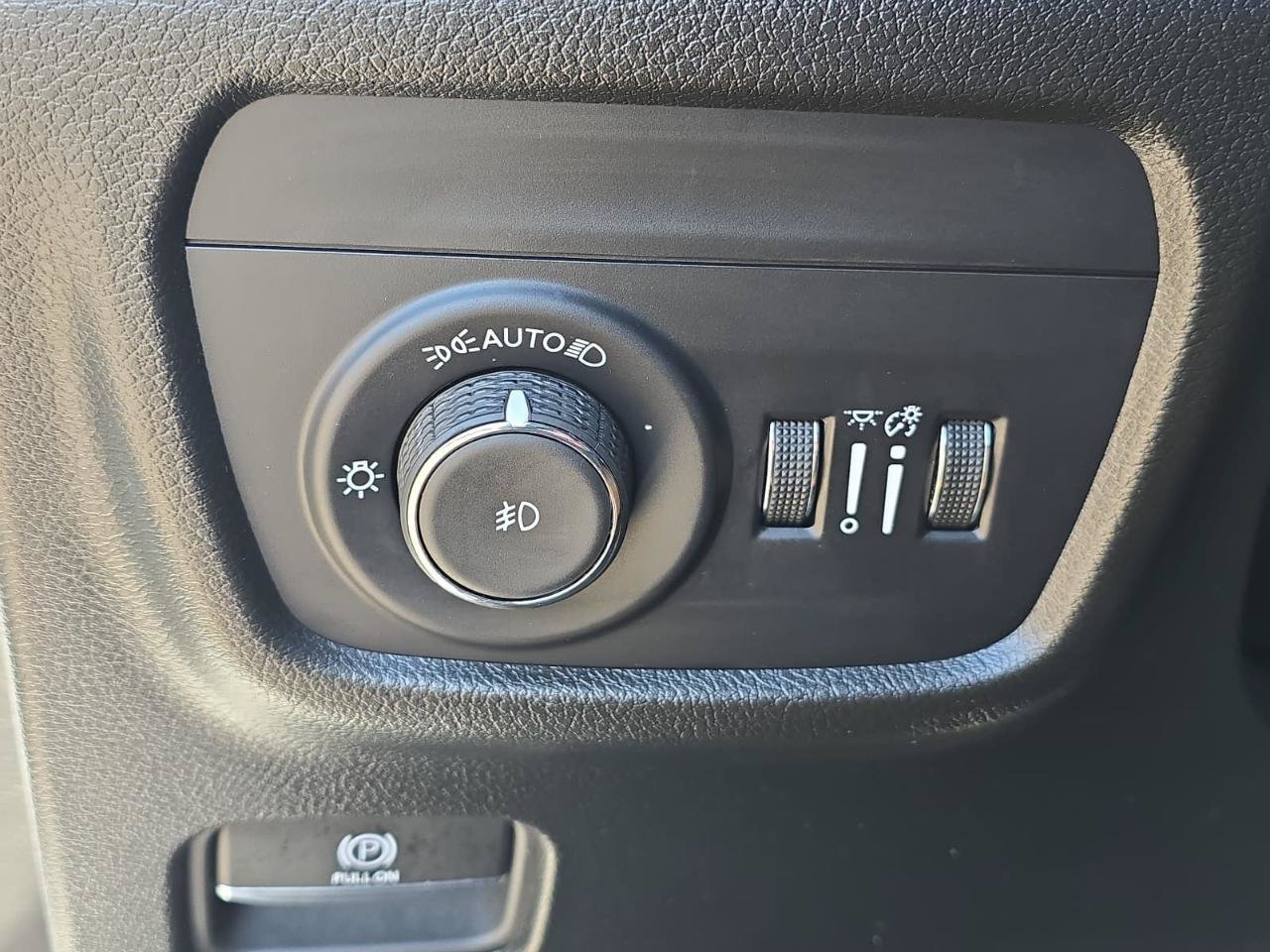 Used 2024 Jeep Grand Cherokee L Summit w/ Advanced Protech Group IV AWD/4WD image 29