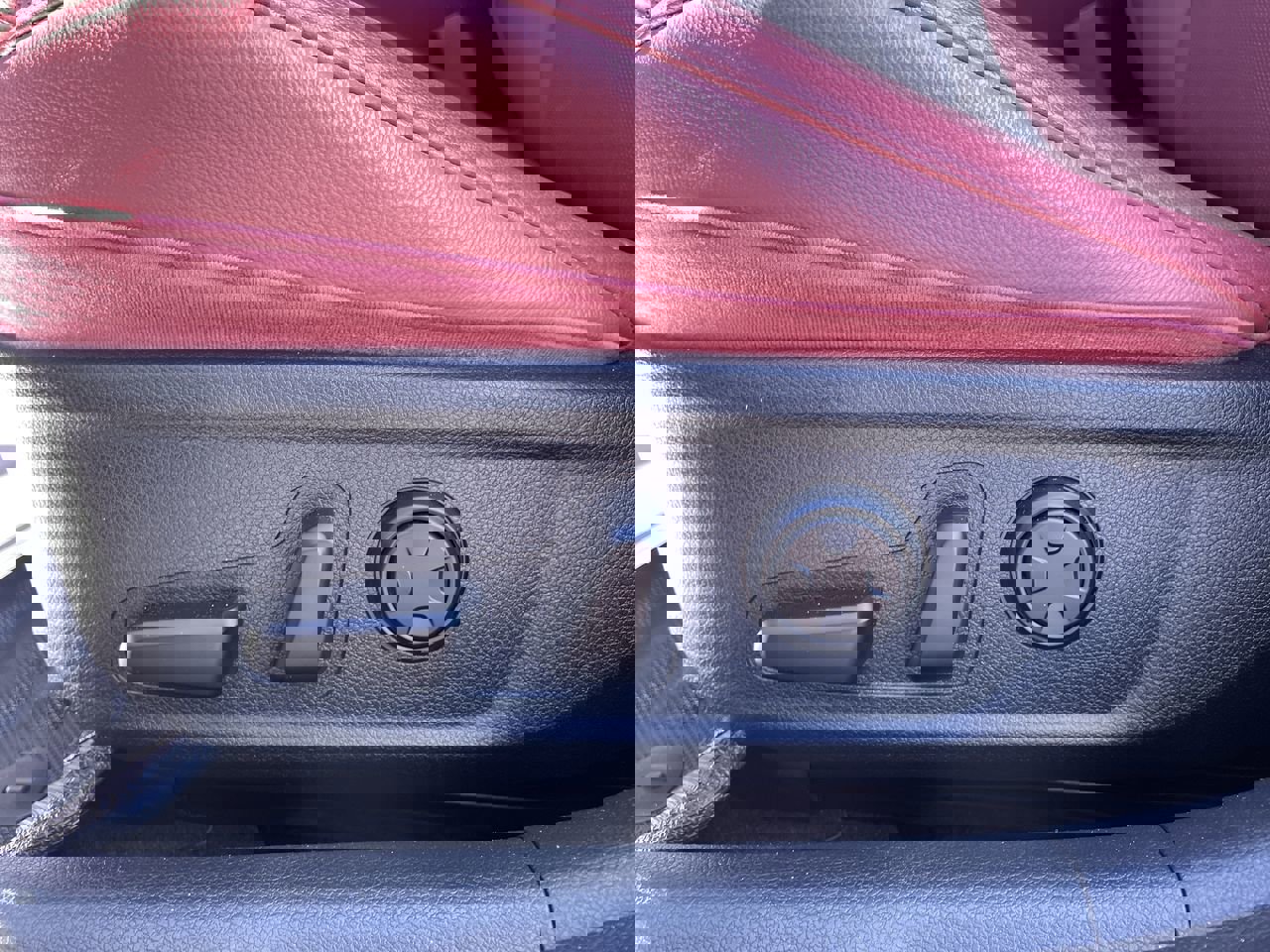 Used 2022 Kia Stinger GT-Line w/ Sun & Sound Package image 21