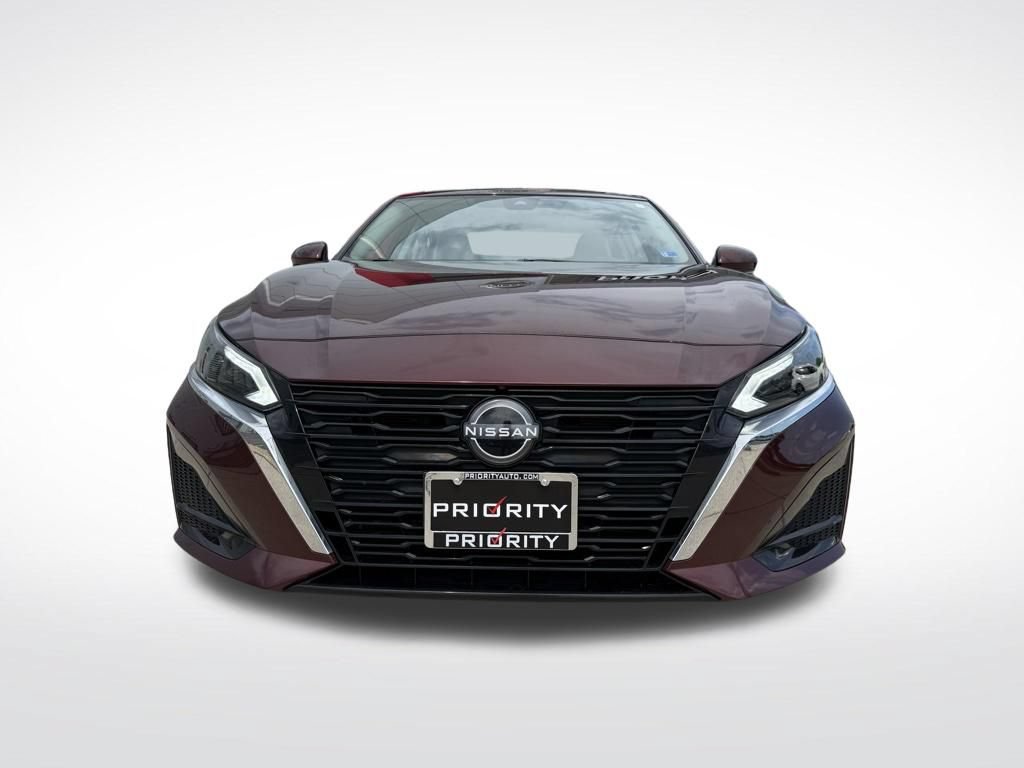 Used 2024 Nissan Altima 2.5 SL AWD/4WD image 10