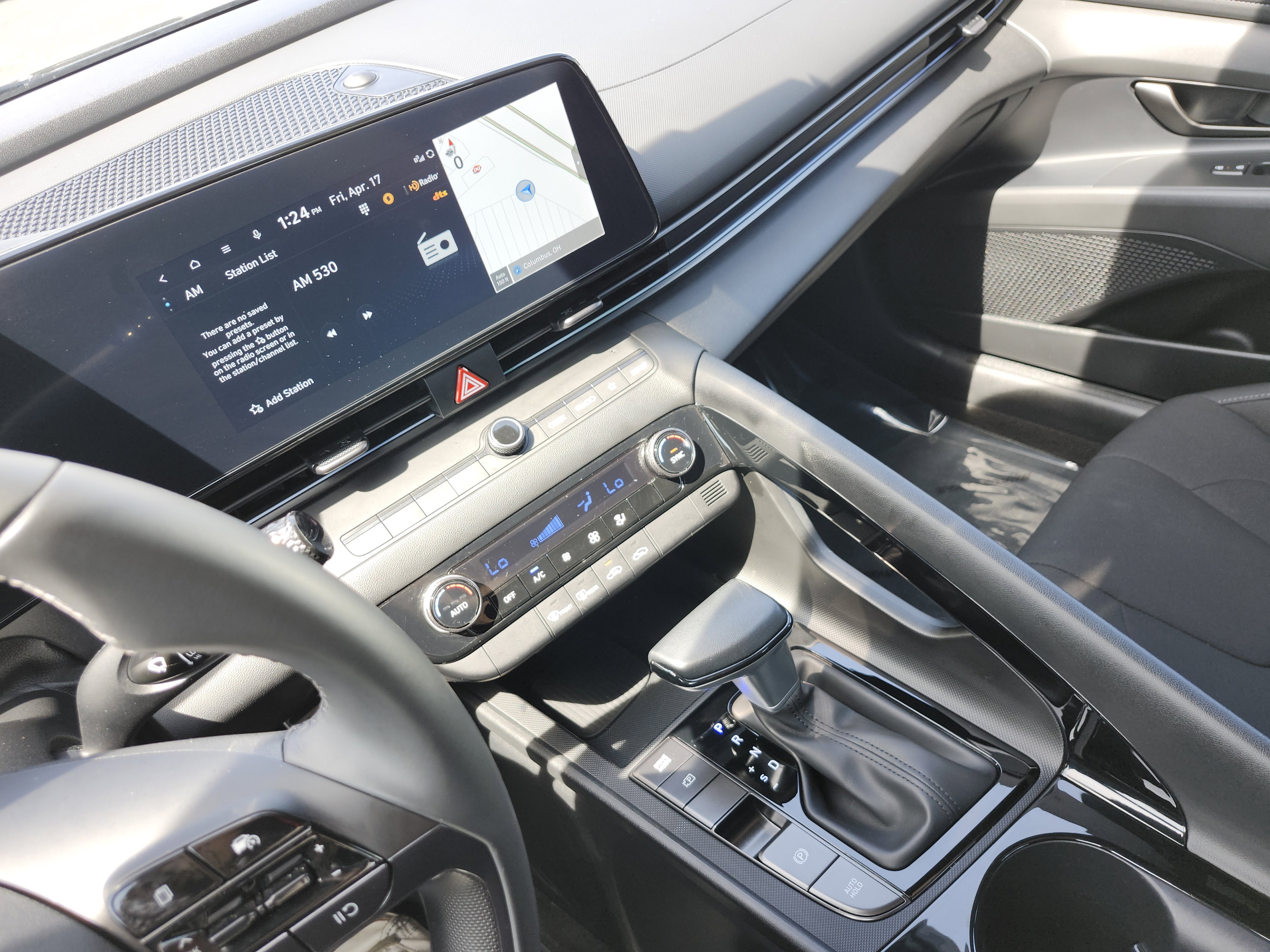 Used 2025 Hyundai Elantra SEL FWD image 28