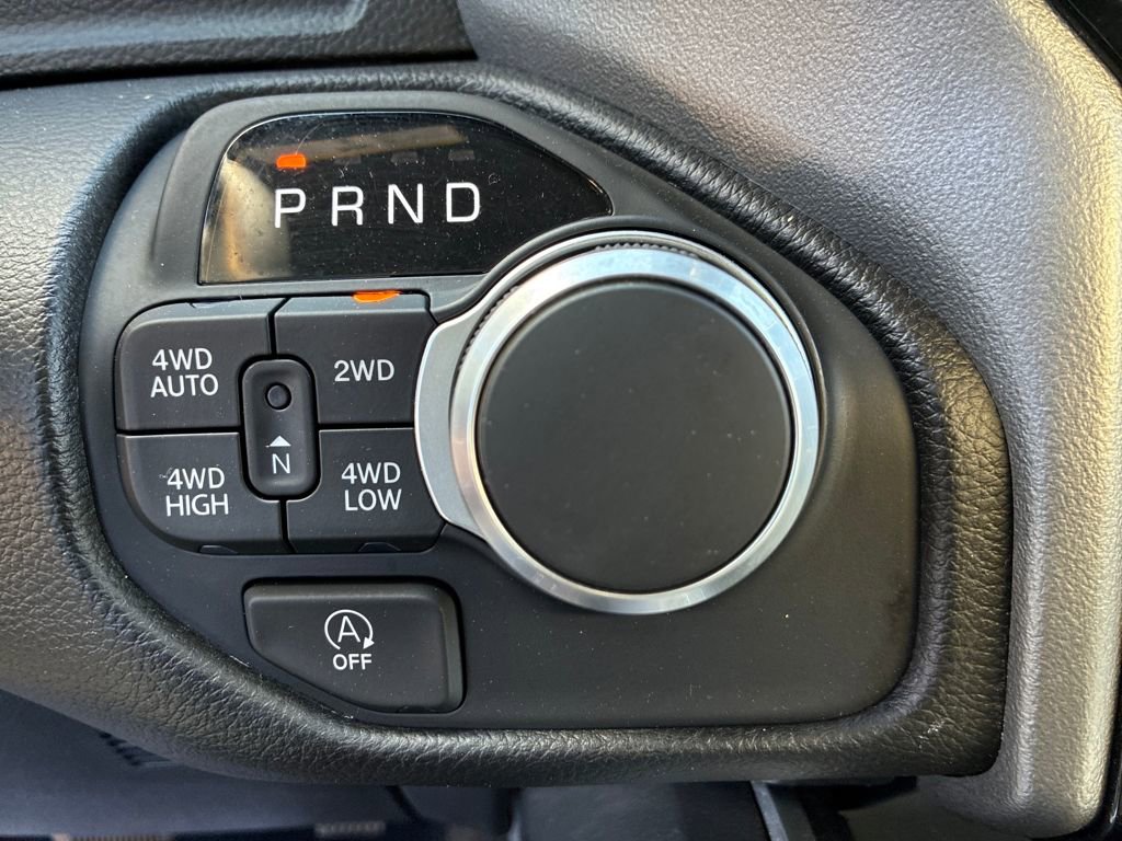 Used 2025 RAM 1500 Big Horn AWD/4WD image 22