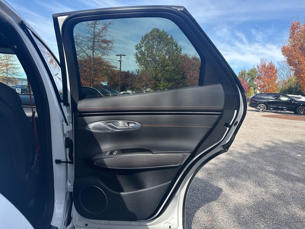 New 2026 Genesis GV70 3.5T Sport Advanced AWD/4WD image 32