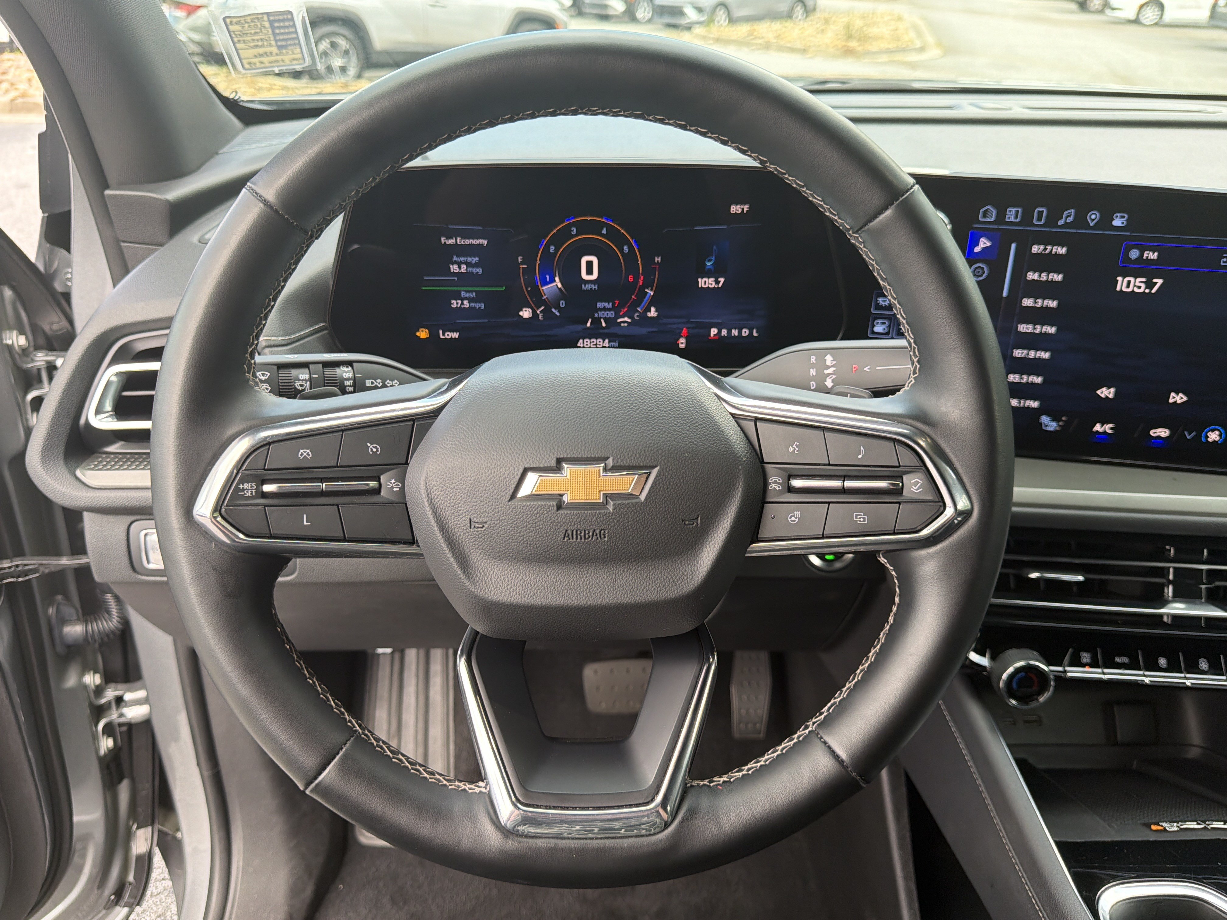 Used 2025 Chevrolet Traverse LT FWD image 29