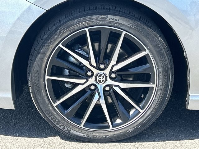 Used 2024 Toyota Camry SE w/ Convenience Package FWD image 10