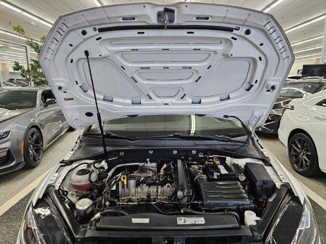 Used 2019 Volkswagen Golf S FWD image 35