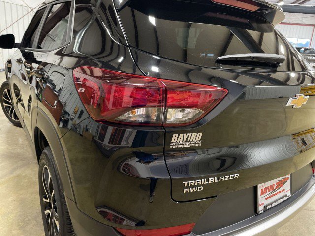 Used 2025 Chevrolet TrailBlazer LT AWD/4WD image 24