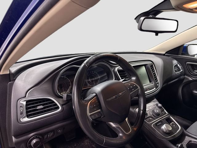 Used 2016 Chrysler 200 Limited w/ Convenience Group image 11
