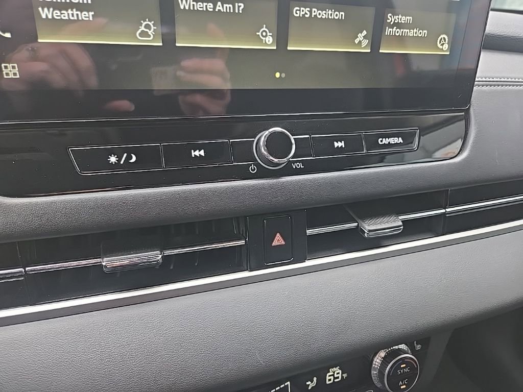 Used 2025 Mitsubishi Outlander SE image 54