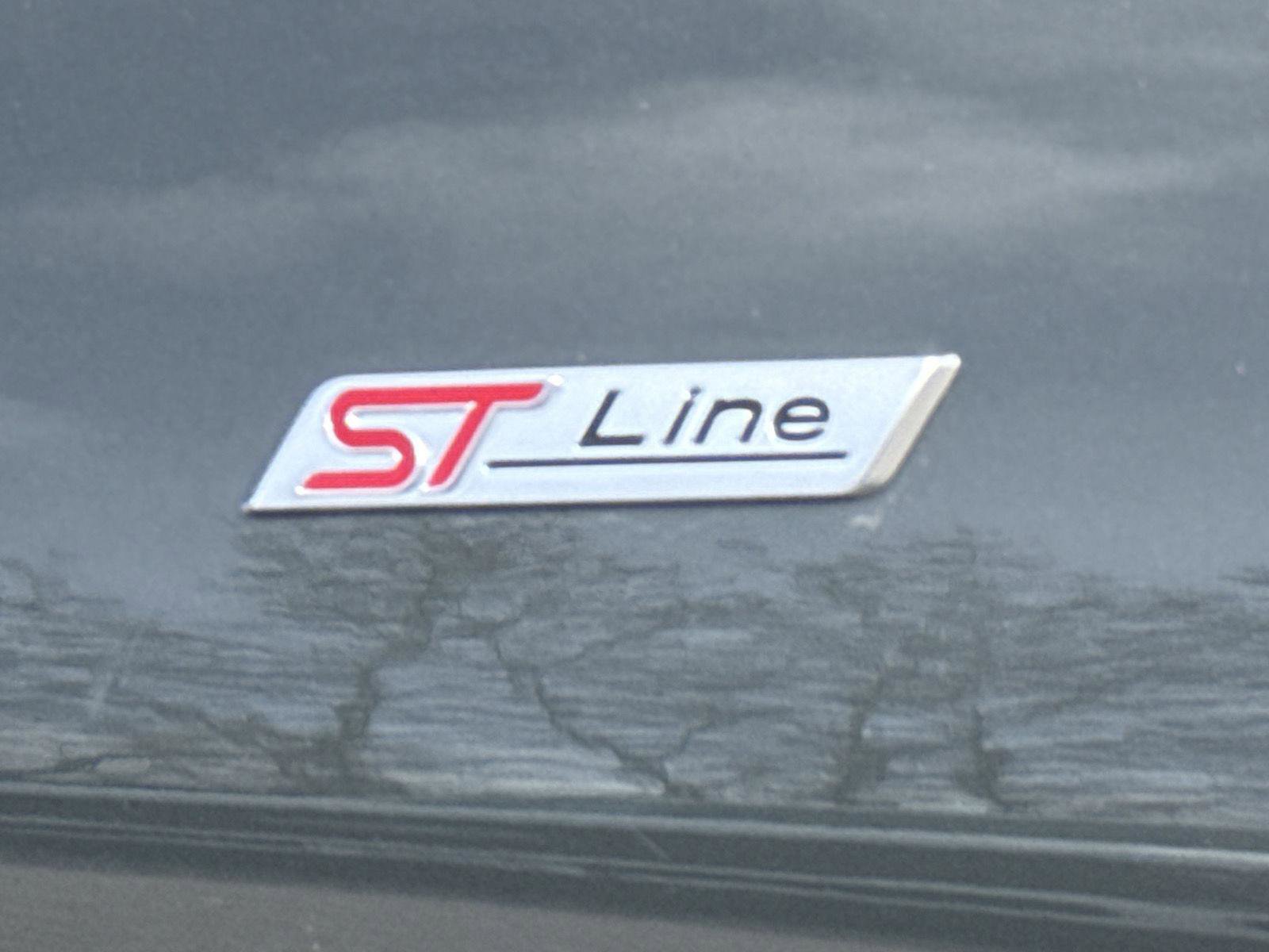 Used 2023 Ford Explorer ST-Line image 8