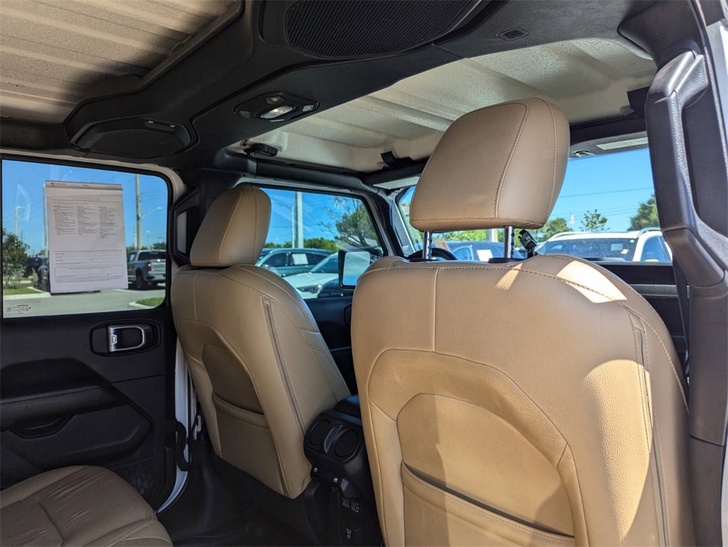 Certified 2018 Jeep Wrangler Unlimited Sahara image 12