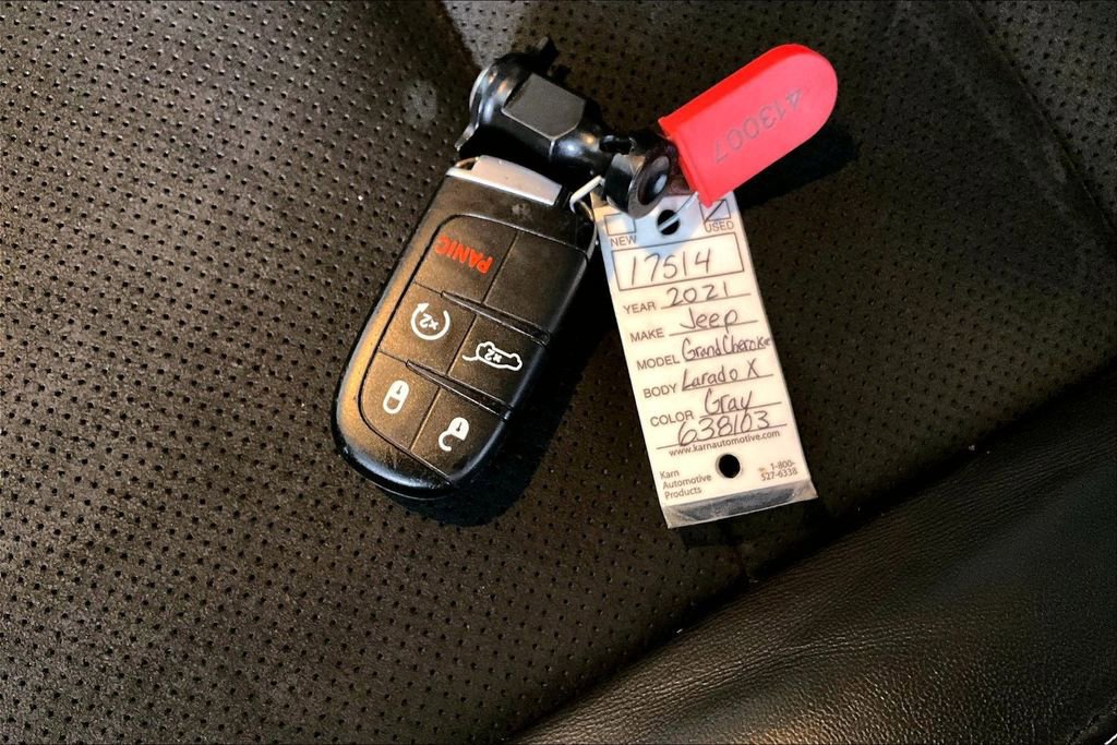 Used 2021 Jeep Grand Cherokee Laredo X image 10