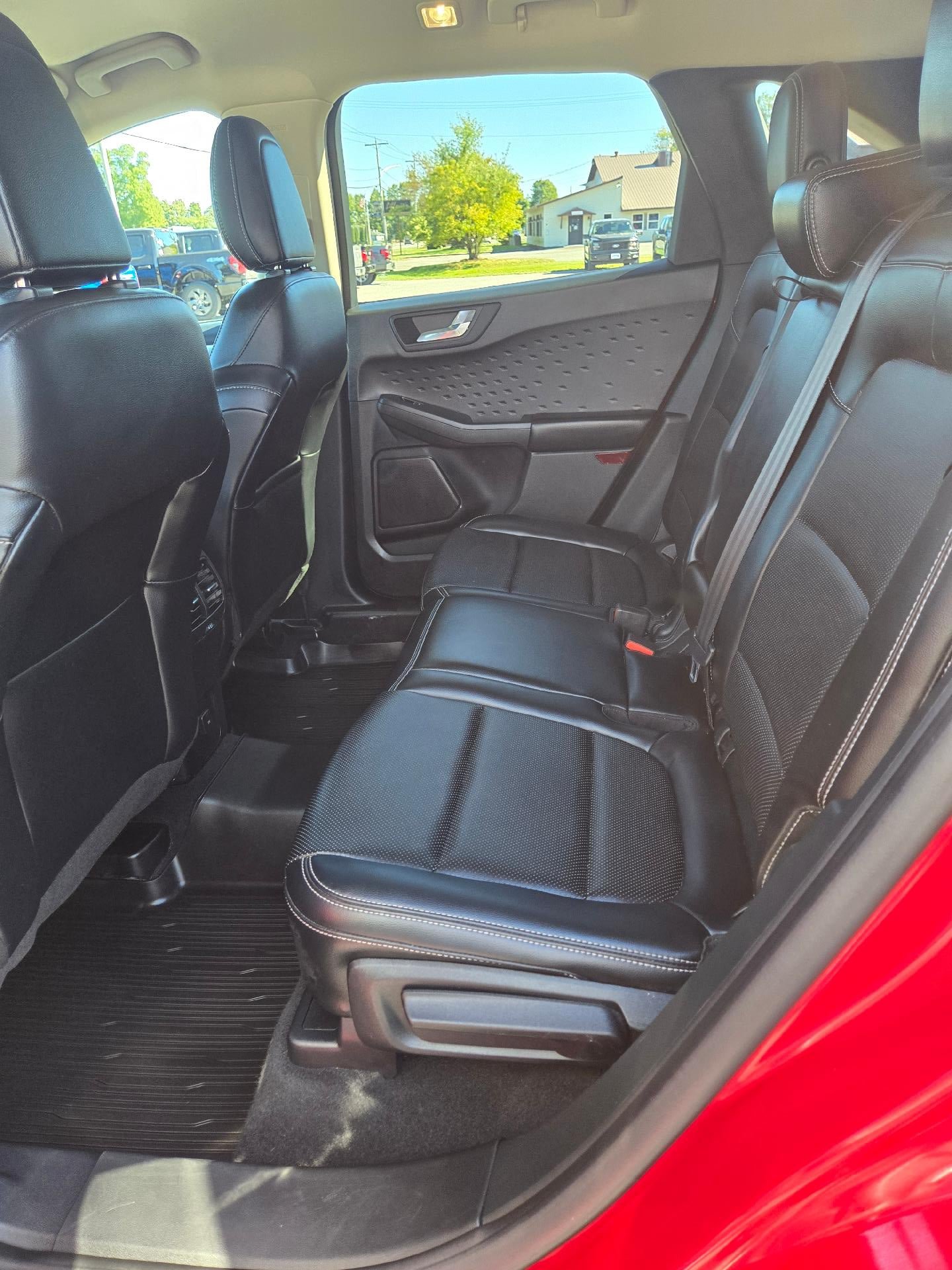 Used 2020 Ford Escape SEL AWD/4WD image 23