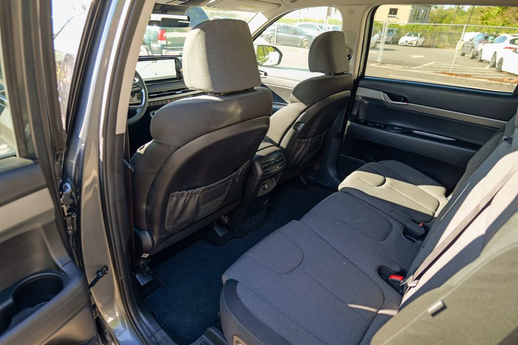 Used 2023 Hyundai Palisade SE AWD/4WD image 23
