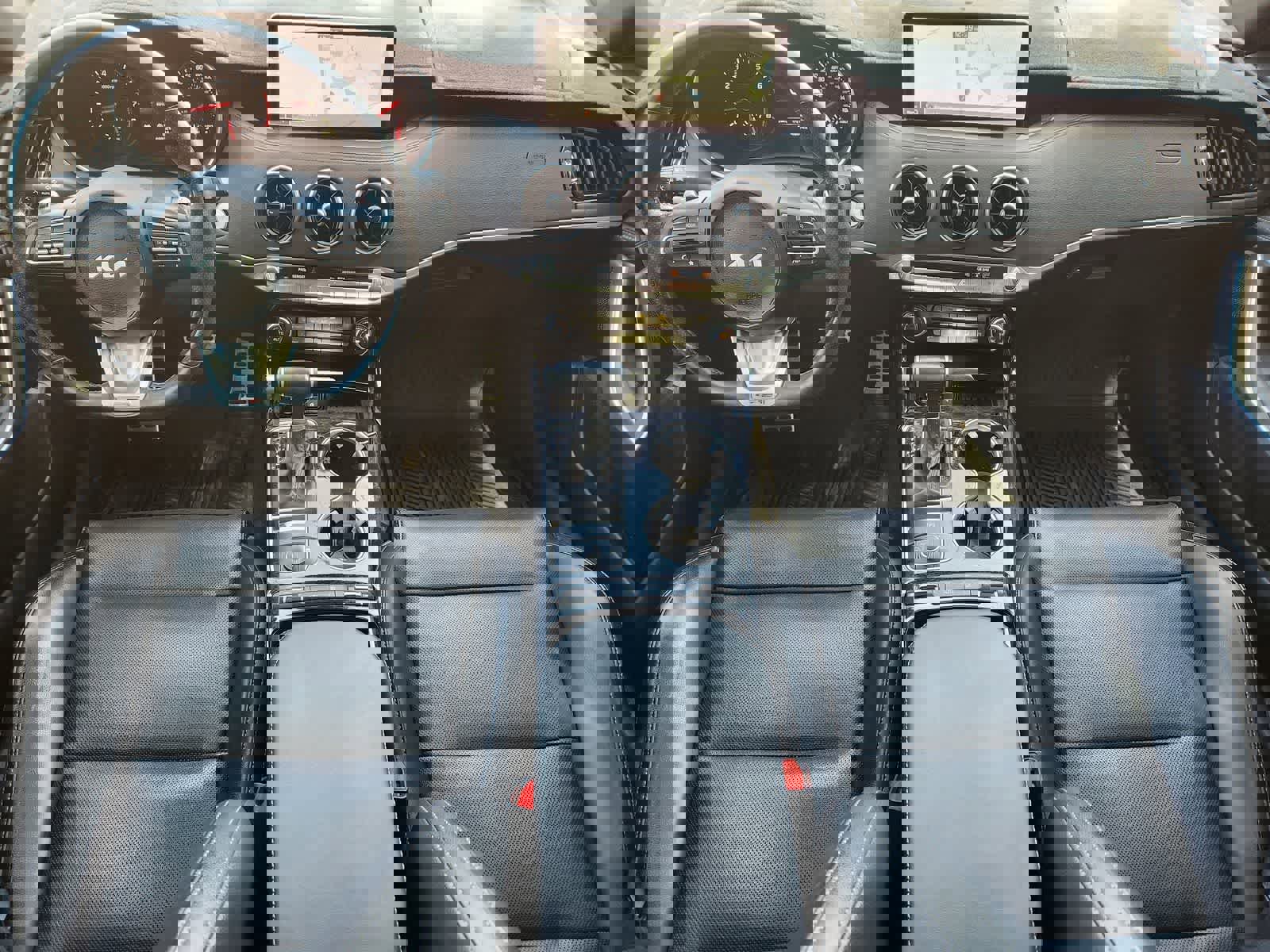 Used 2022 Kia Stinger GT-Line w/ Sun & Sound Package image 24