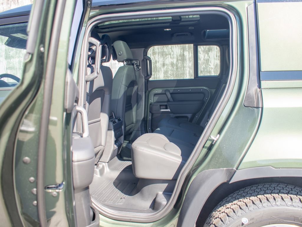 New 2026 Land Rover Defender 110 S image 21