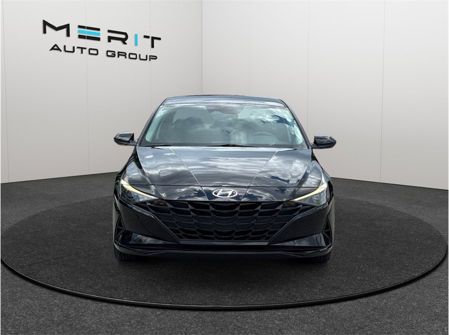 Used 2023 Hyundai Elantra SEL FWD image 3