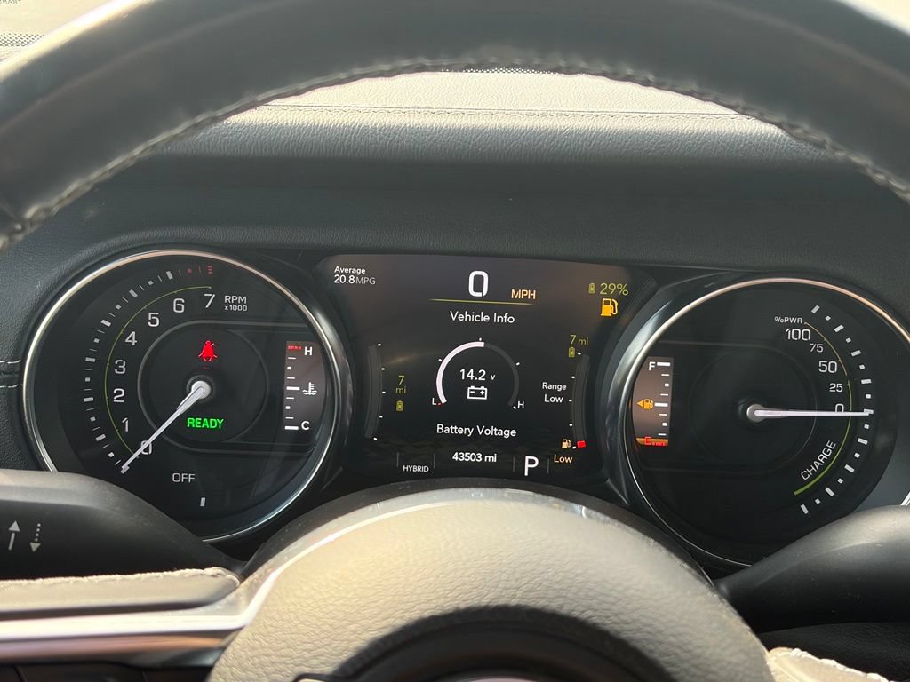 Used 2021 Jeep Wrangler Unlimited Sahara w/ Cold Weather Group AWD/4WD image 27